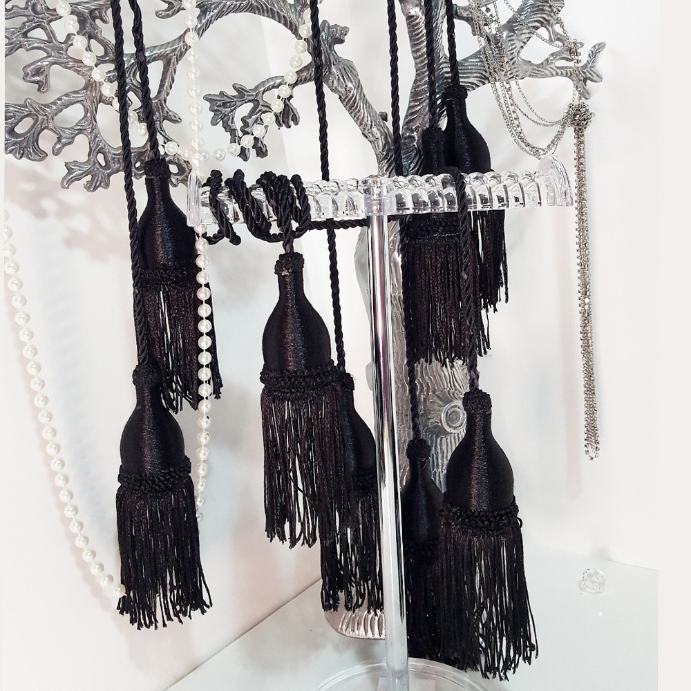 FREE🔥LOT OF X4🔥Decorative Silky Tassels🖤Windows Curtains
